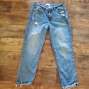 Abercrombie mid rise boyfriend jeans size 28/6